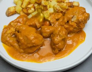 Lee más sobre el artículo Pollo en salsa de zanahoria