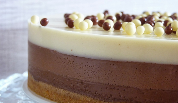 Lee más sobre el artículo Tarta tres chocolates